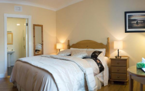 Отель Grove House Bed & Breakfast  Карлингфорд